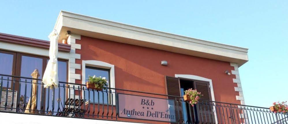 Anthea Dell' Etna Bed and Breakfast Santa Venerina Exteriör bild