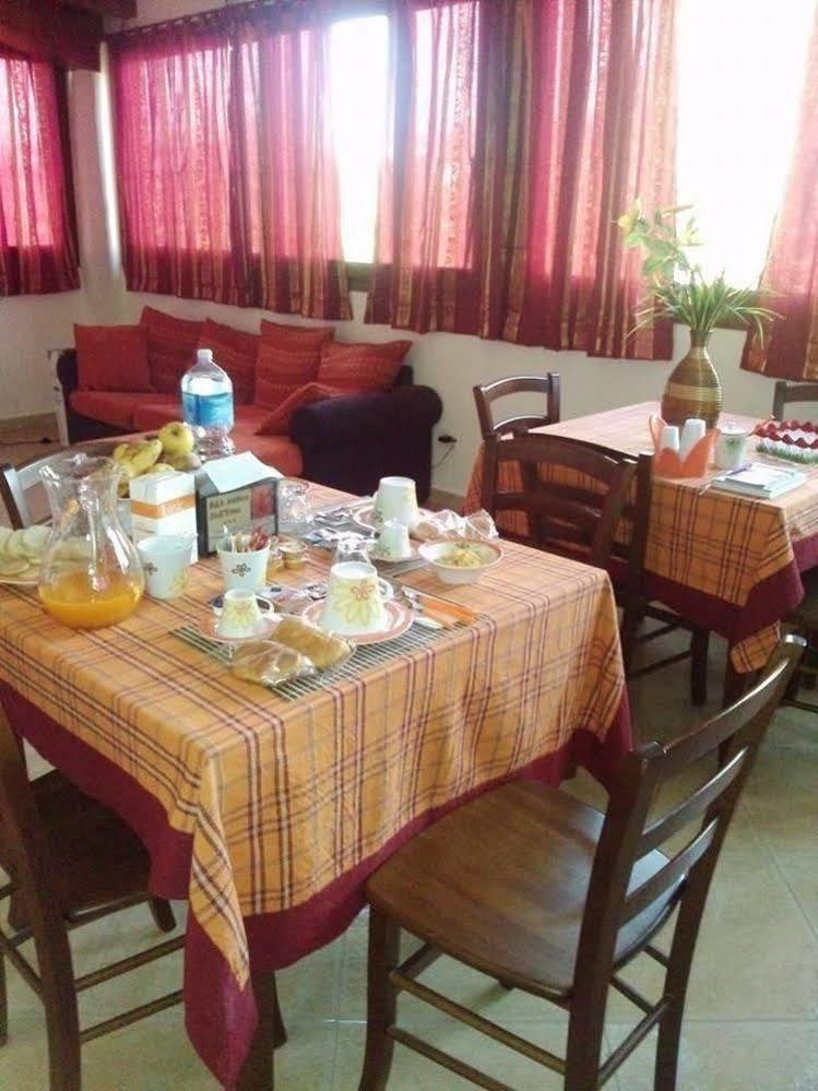 Anthea Dell' Etna Bed and Breakfast Santa Venerina Exteriör bild